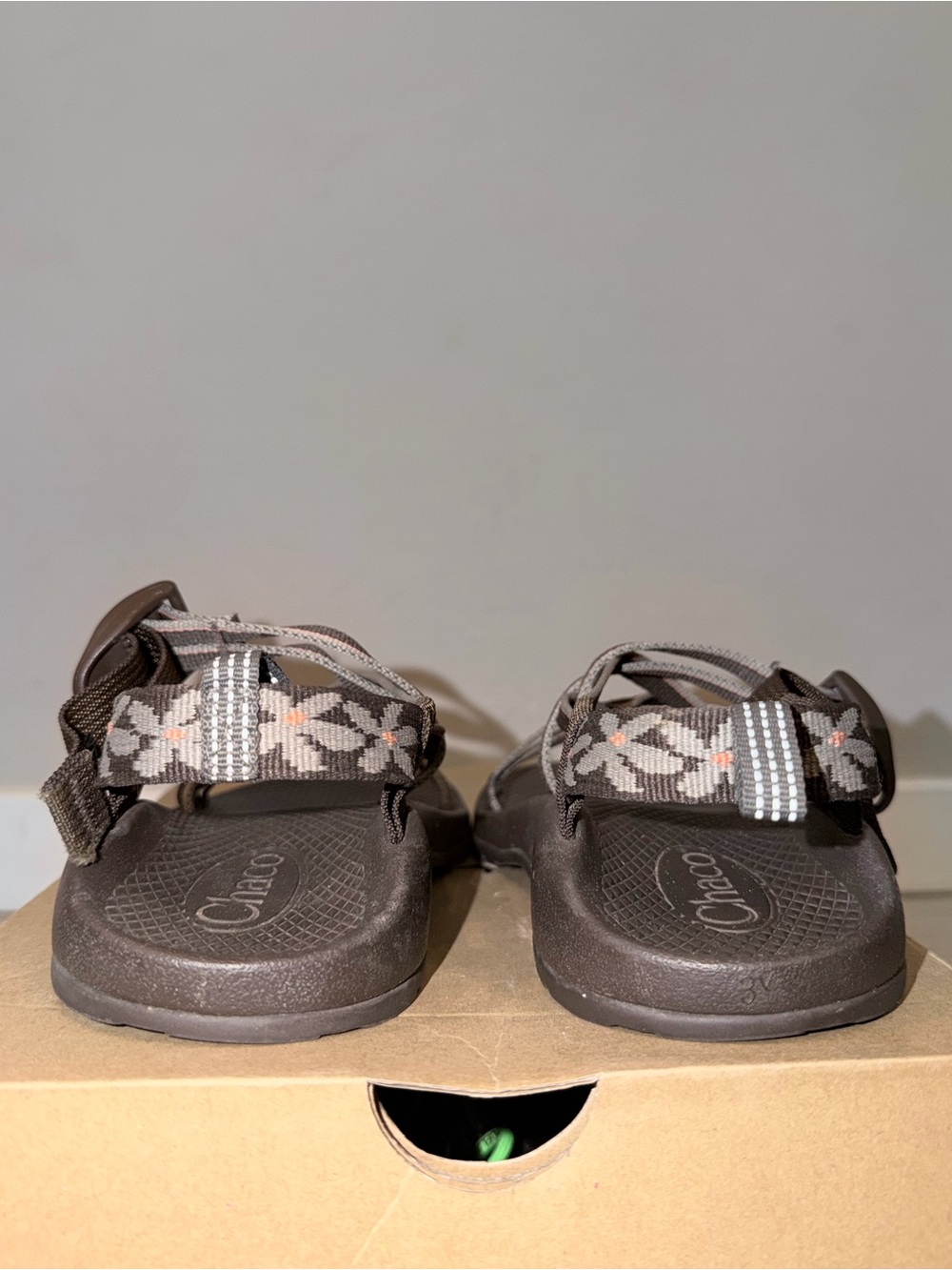 Chaco Kids Brown and Tan Adjustable Sport Sandals size 3 - Picture 3 of 7